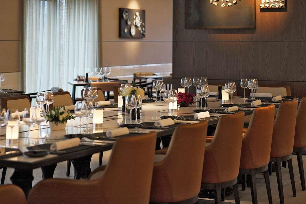 Tangla Hotel Brussels Kraainem Restaurant photo Restaurant